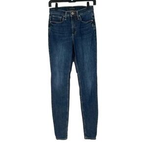 SILVER Calley High Rise Skinny Jeans Size 25